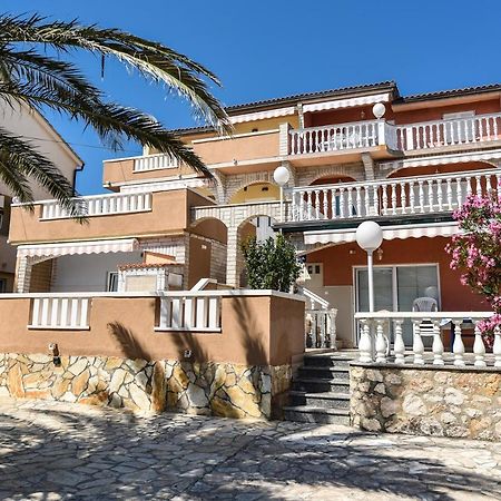 Apartments Bella Sky II نوفاليا المظهر الخارجي الصورة
