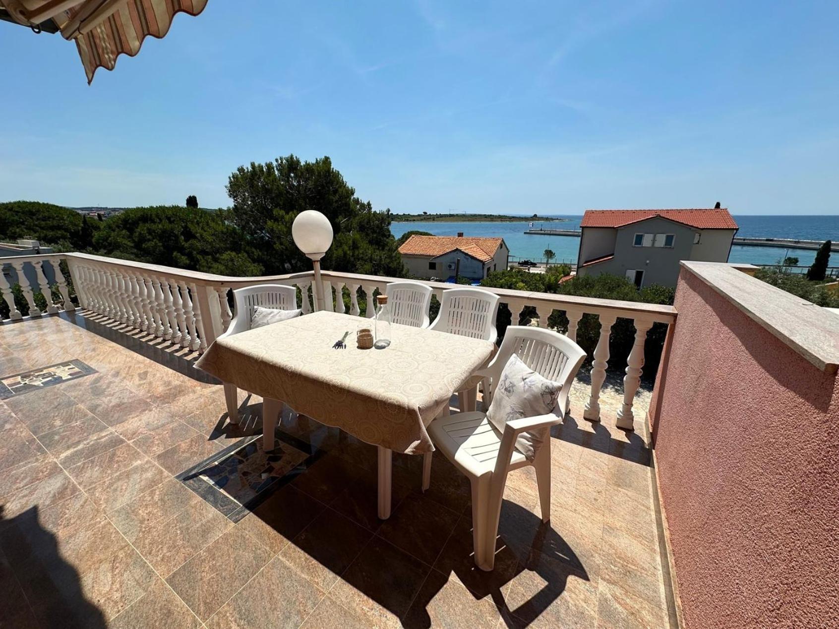 Apartments Bella Sky II نوفاليا المظهر الخارجي الصورة